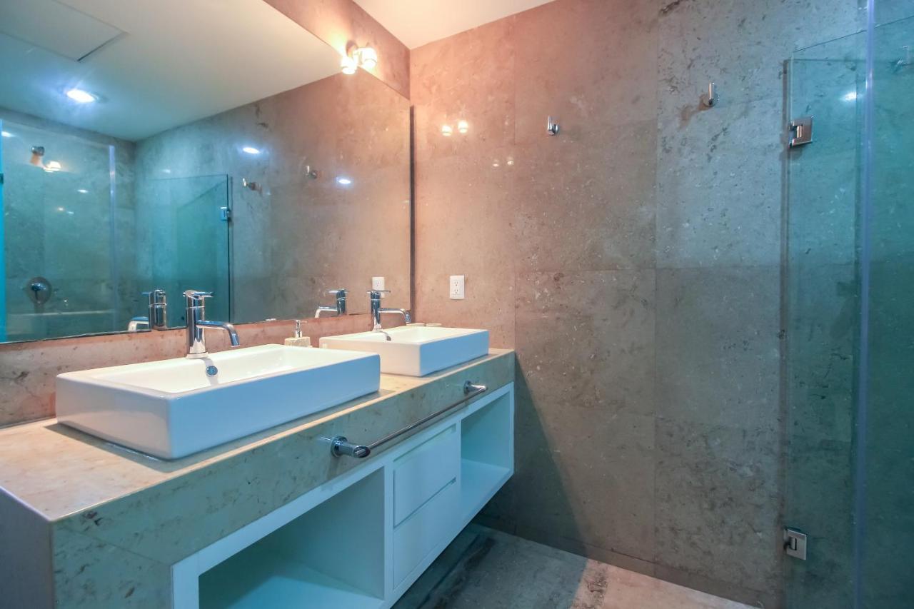 Exceptional 2Story Penthouse With Hot Tub And Rooftop Terrace In Bahia Principe Akumal Luaran gambar