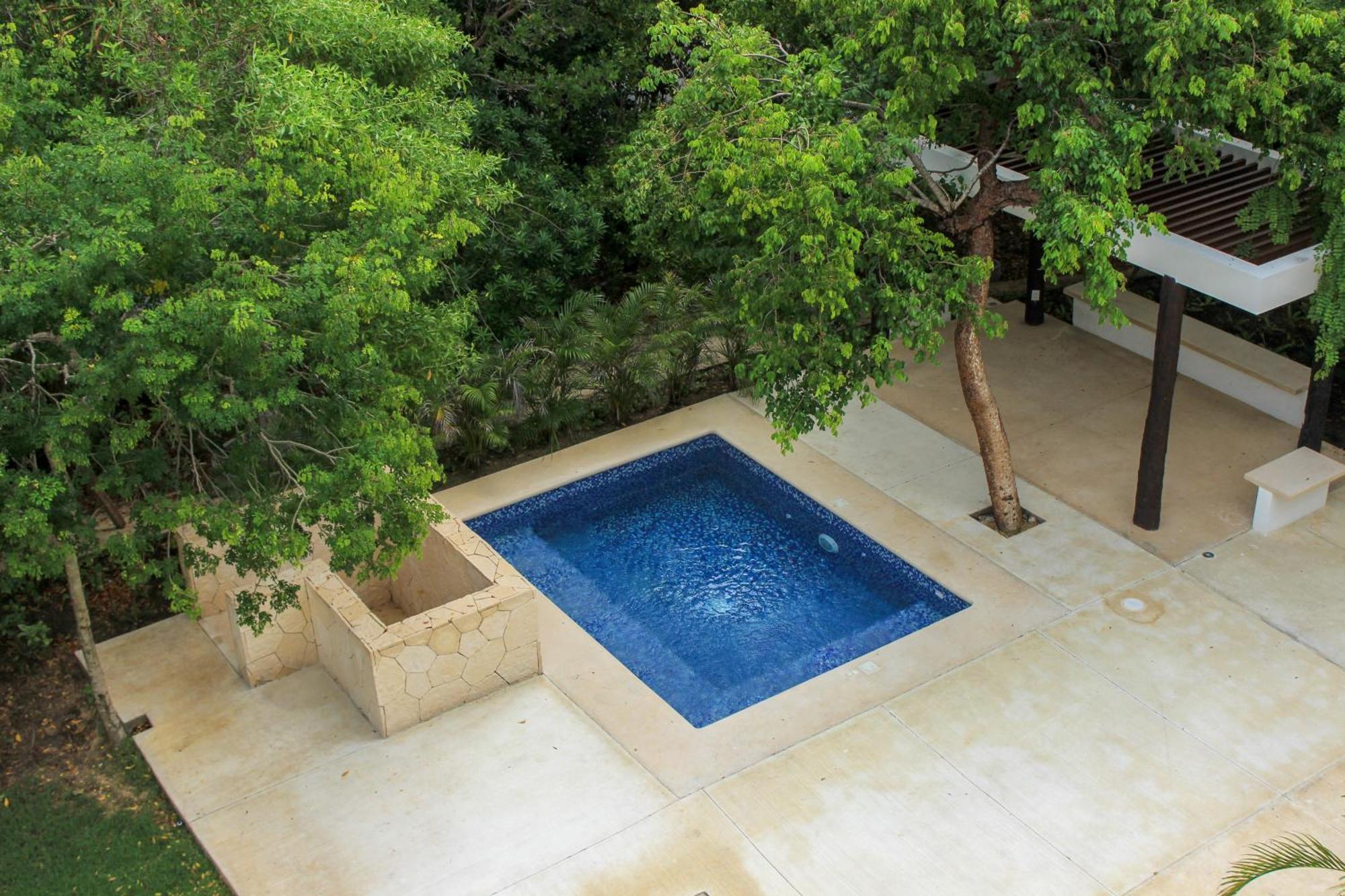 Exceptional 2Story Penthouse With Hot Tub And Rooftop Terrace In Bahia Principe Akumal Luaran gambar