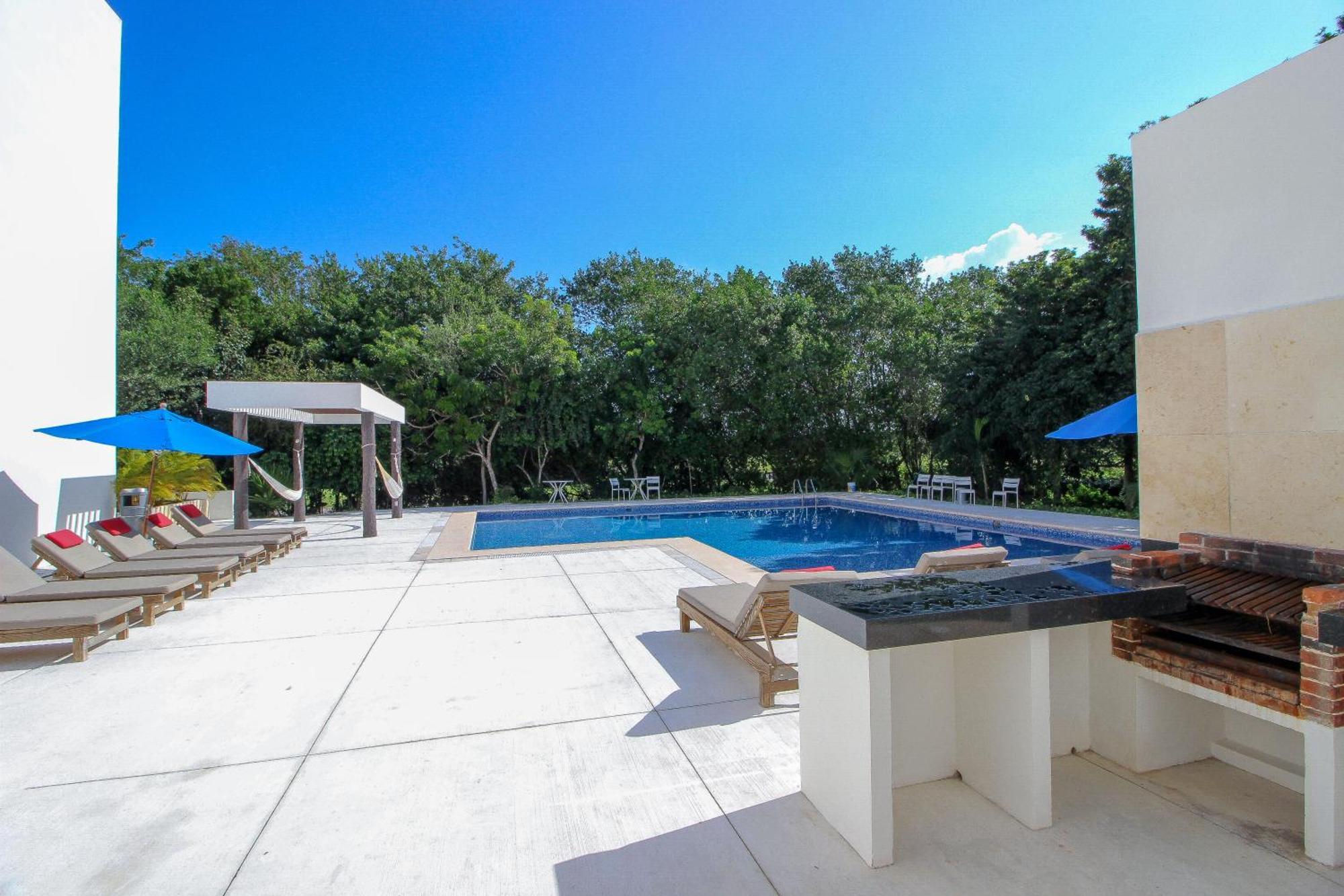 Exceptional 2Story Penthouse With Hot Tub And Rooftop Terrace In Bahia Principe Akumal Luaran gambar